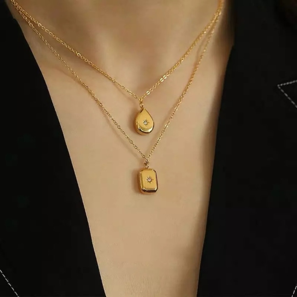 Star pendant rectangle necklace 18k gold plated - Picture 6 of 7